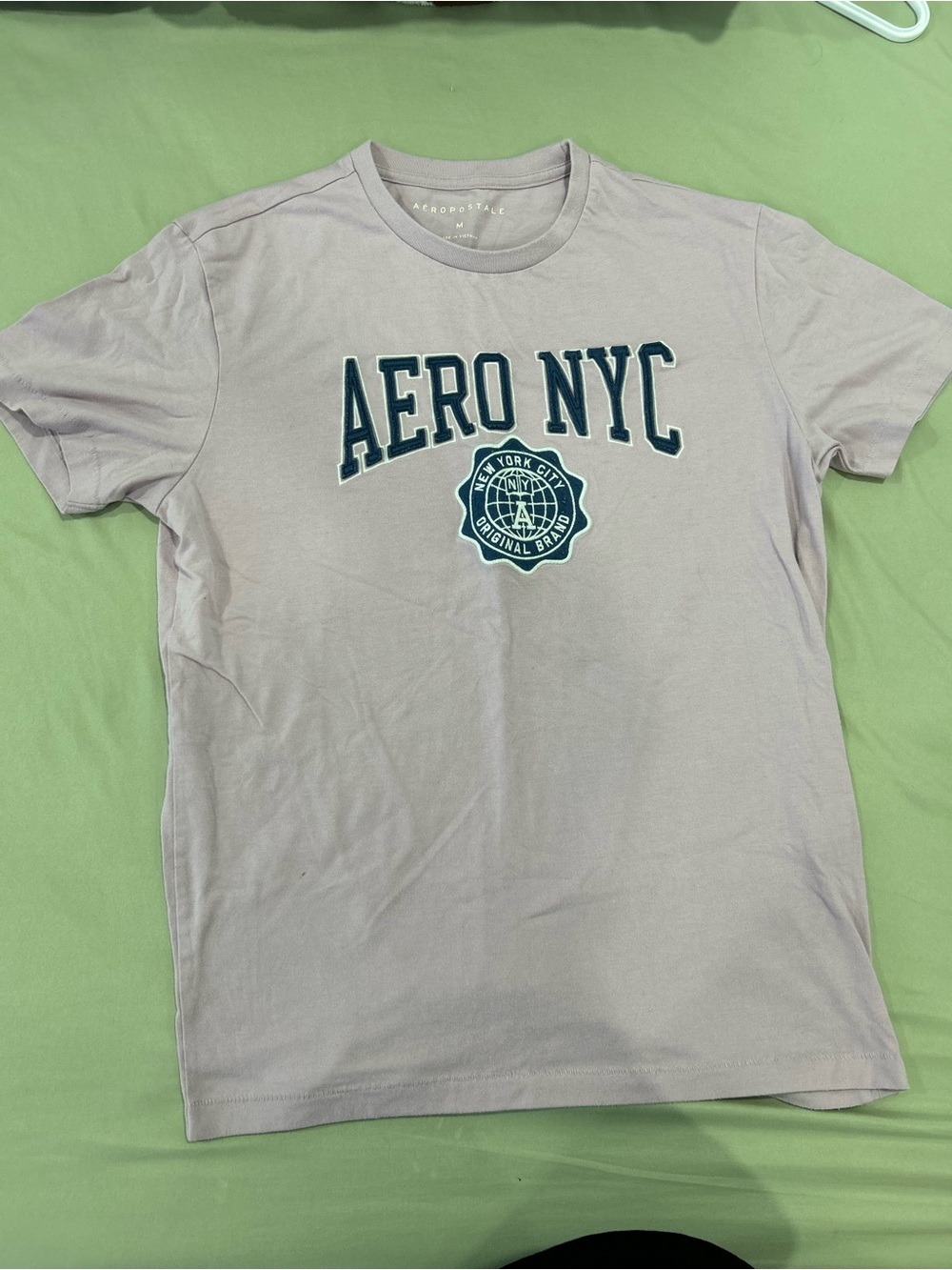 Aeropostale Men’s Light Lavender AERO NYC Graphic Tee